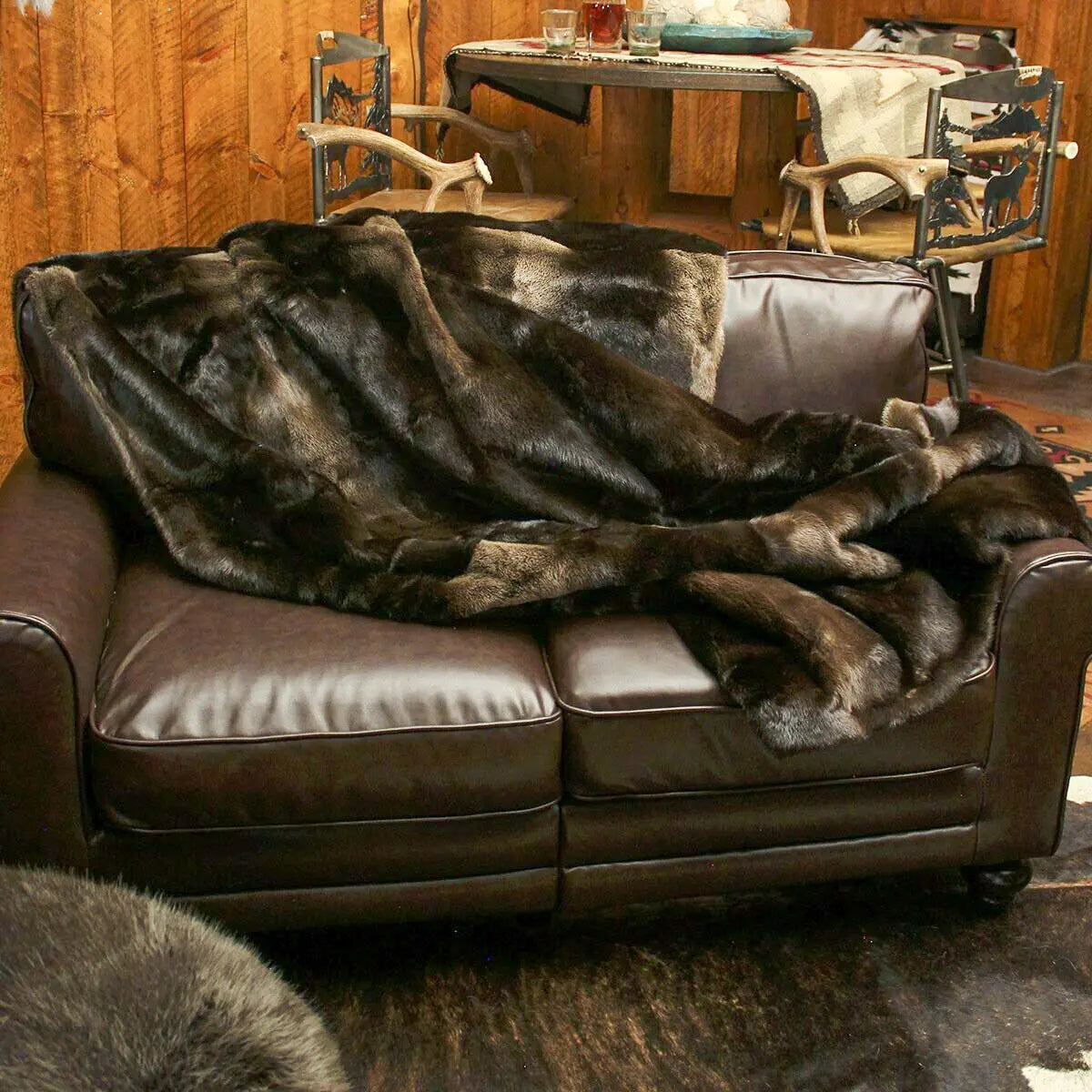 Northern Dark Otter Fur Blankets Throws True North Furs